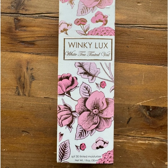 Winky lux spf 30 tinted moisturizer NEW shade Deep Plus Tint - Picture 2 of 6
